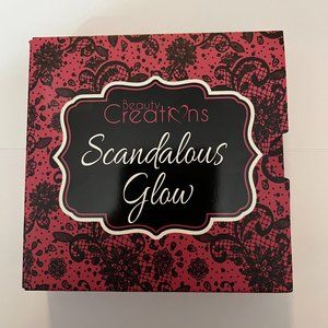 Beauty creations. Scandalous Glow 4-shade highlighter palette.